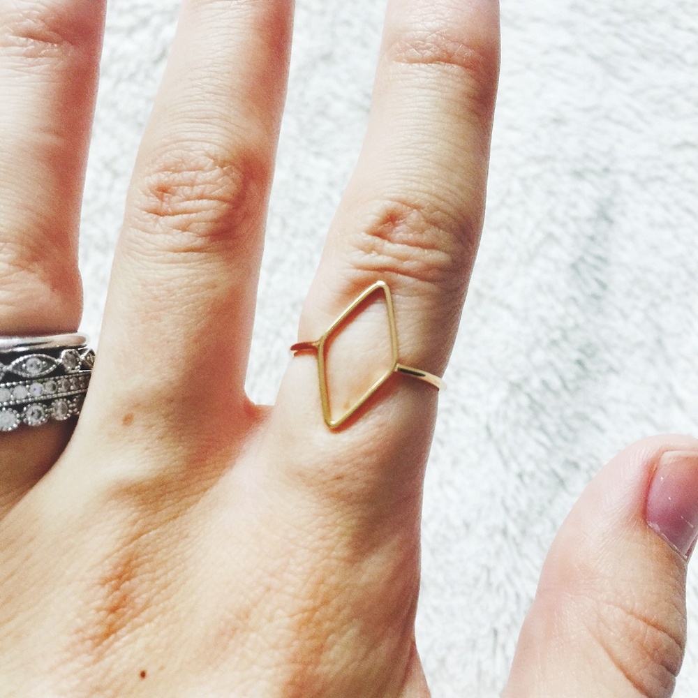 Diamond Ring - Picture 4 of 4